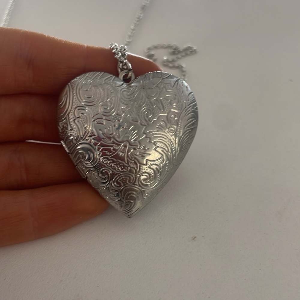 Silver heart locket necklace